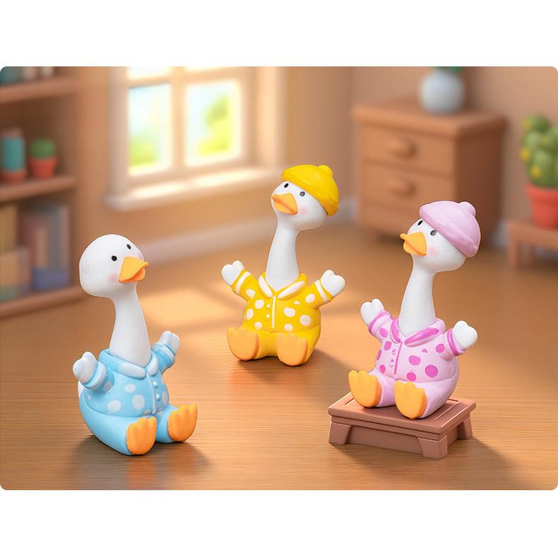 4Pcs/set Cartoon Shake Duck Animal Miniatures Resin Ornaments Fairy Garden Decoration Moss Terrarium Micro Landscape