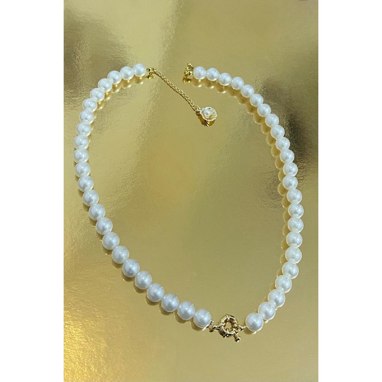 

Female Pearl Necklace - 8mm Cream Color Pearl, Sailor Locked, Quarter Gold Can Be Installed вершковий