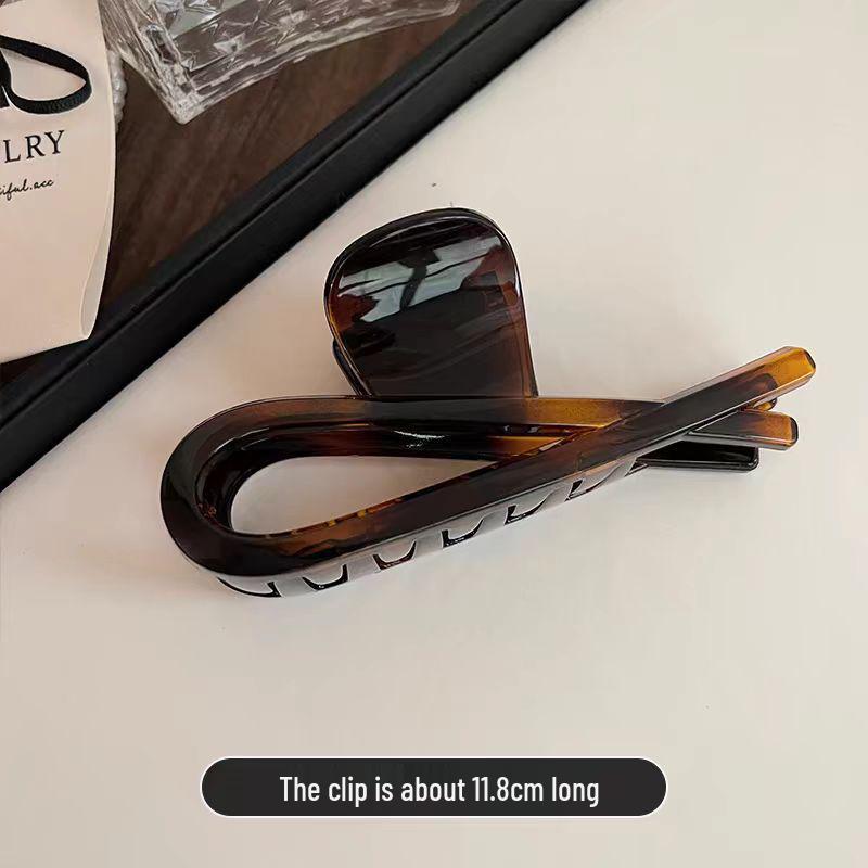 Großer französischer Retro-Klammer-Haarclip für elegante Damenfrisuren.