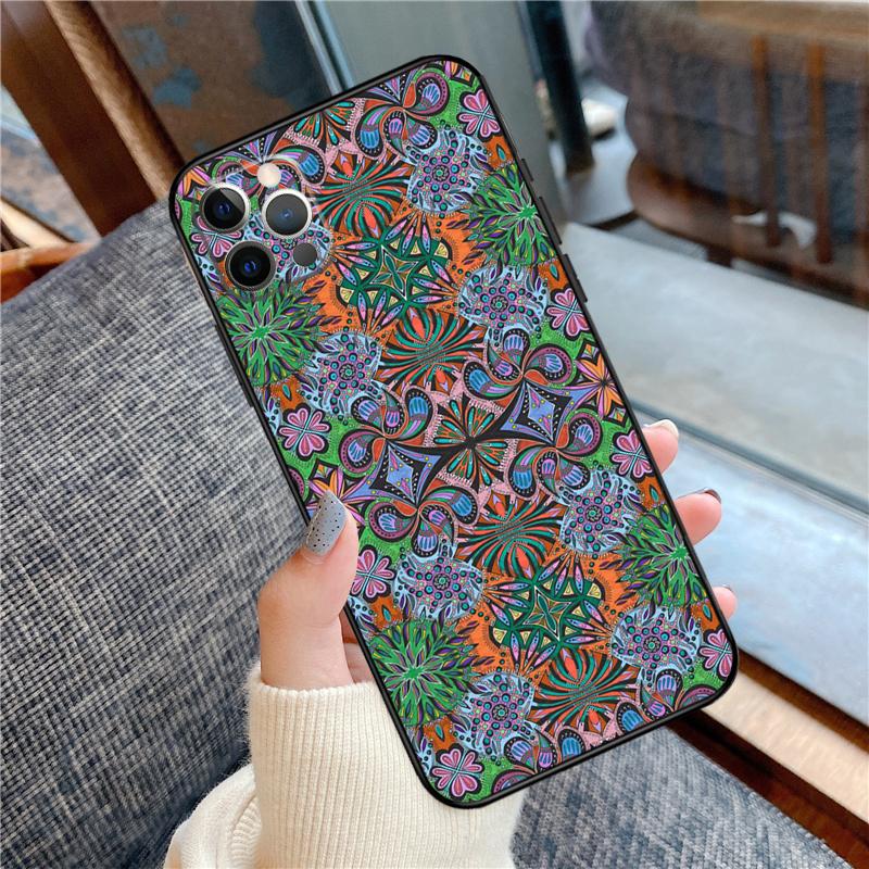 Bohemian Style Phone Case For iPhone 16 15 14 12 11 13 Pro Max 12 13 mini XR 15 16 Plus 16e Cover Shell