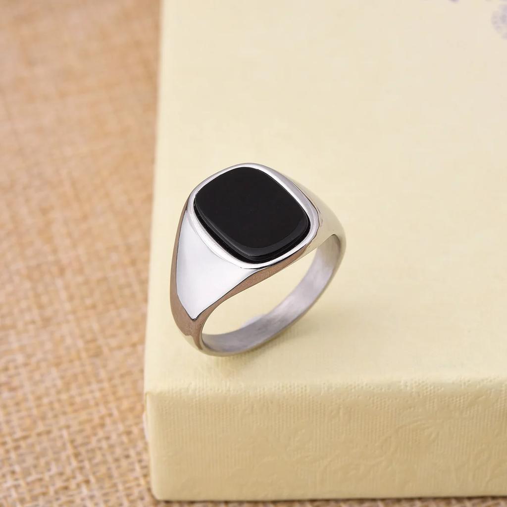 R3327 Men's/Women High Quality 316LStainless Steel Onyx Wedding Rings Classic Fashion Trend Jewelry Product