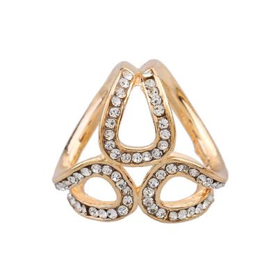 Triangle Ring Shape Decorative Scarf Buckle Accessory Sweet Long Lasting Rhinestone Cardigan