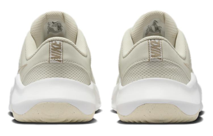 Nike Legend Essential 3 Amortyzacja, Odporne na ścieranie Niskie Buty Treningowe Damskie Białe FJ1565-001