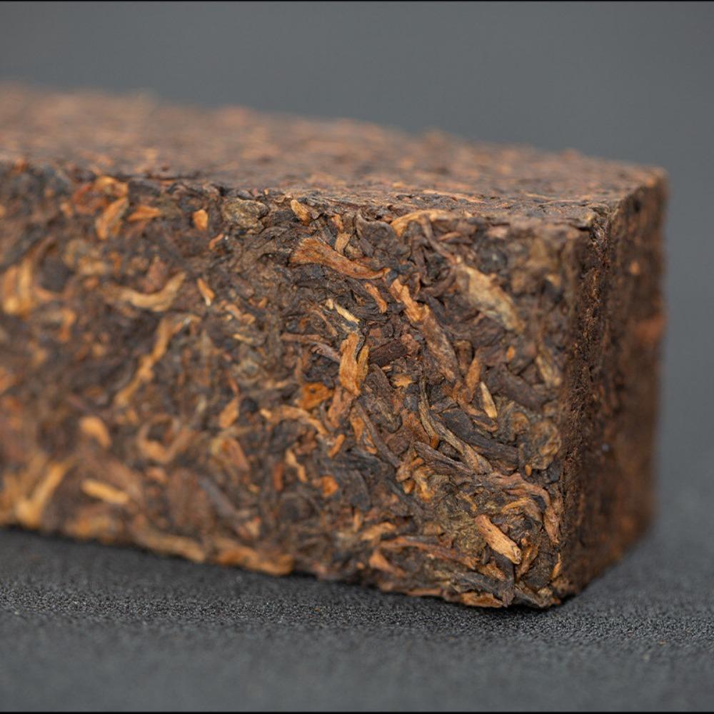 Pu-erh Tea Bulang Mountain Golden Strips 300g Box Aged Ripe Pu-erh Tea