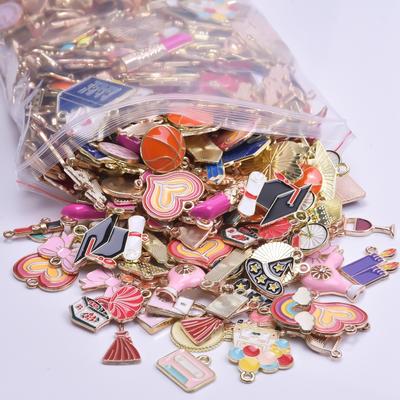 Ciondoli Goccia d'Olio Fiocco Cuore Charms Metallici Per Materiali per la Creazione di Gioielli Charms all'Ingrosso Lotti da 10/20/30/40pz/Lotto Materiali Fai da Te