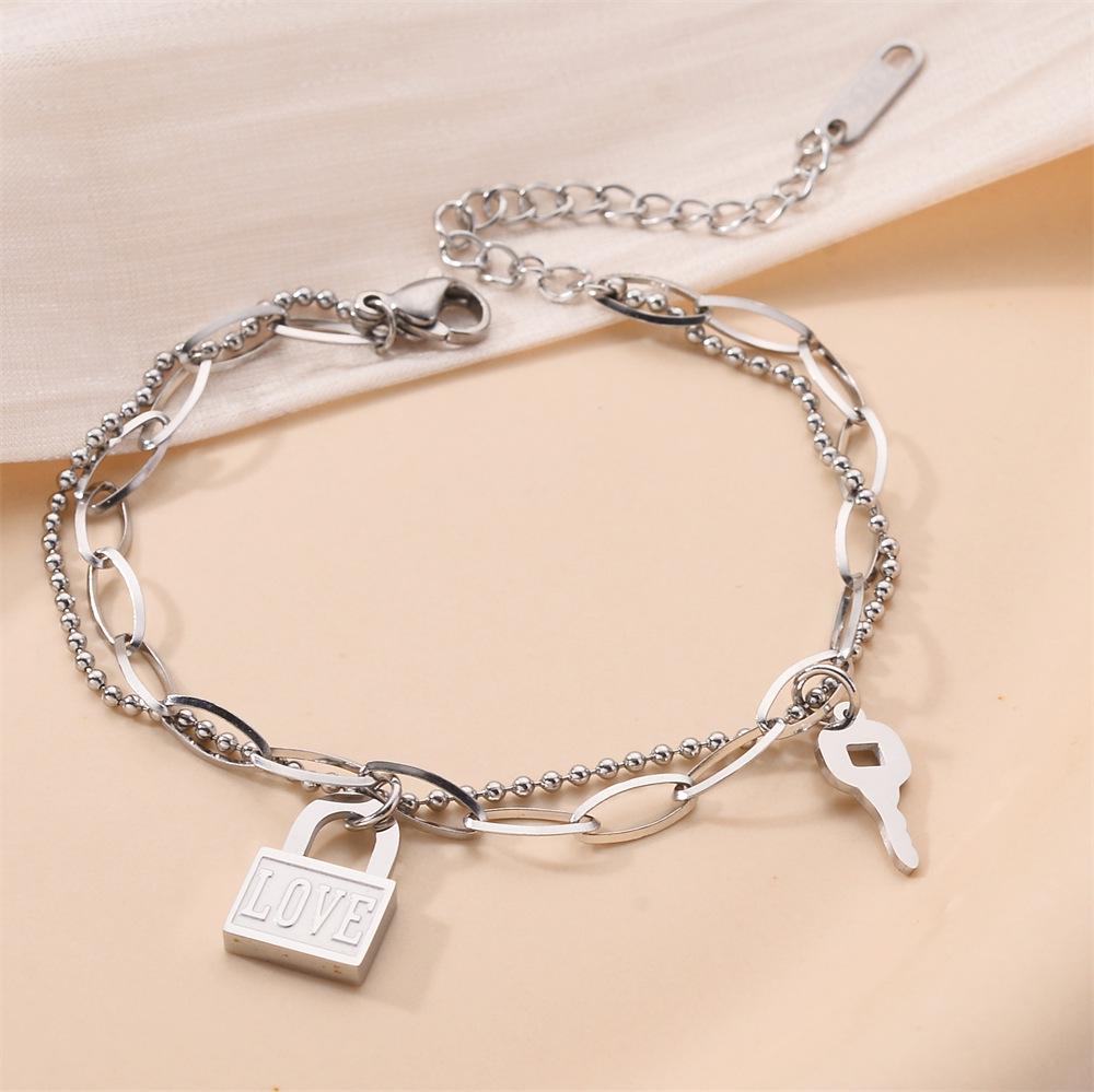 Korean Titanium Steel Four-Leaf Clover Bracelet - Women's Fashion, Versatile & Non-Fading Jewelry