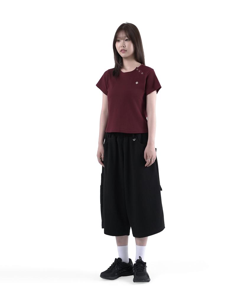 SLOW RECORD HOUSE Henley Neck Eyelet T-Shirt_Burgundy