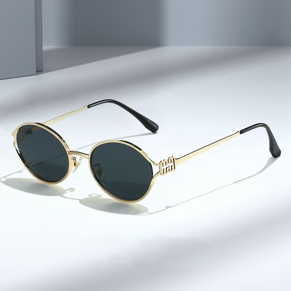 New round frame metal sunglasses women's fashion high sense anti-blue sunglasses round frame personality