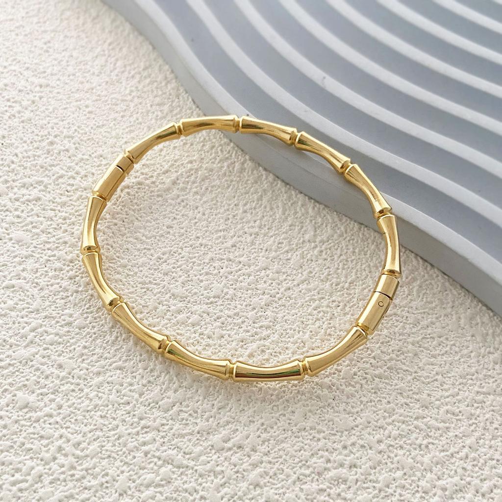 Simple and fashionable bamboo classic stainless steel color-retaining electroplating plain ring bracelet Versatile temperament lady model