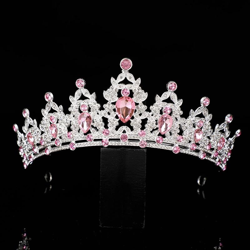 Retro Crown Necklace and Earring Set: Luxury Three-Piece Bridal Jewelry for Weddings and Banquets
