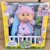 Cabbage Patch Kids 35 cm-es puhatestű baba Édes illattal le A tornász Pék Gyűjthető Ajándék Gyűjtőknek Otthoni Kiállítás