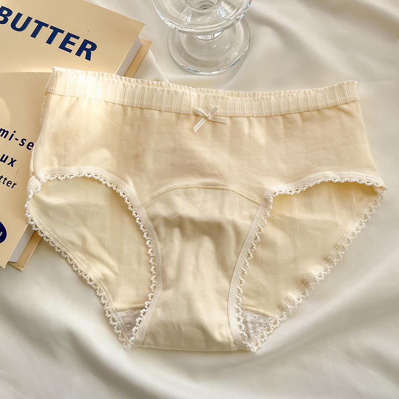 Mid Waist Skin Friendly Breathable Antibacterial Panties Made of Pure Cotton Antibacterial Cartoon Student Women’s Panties