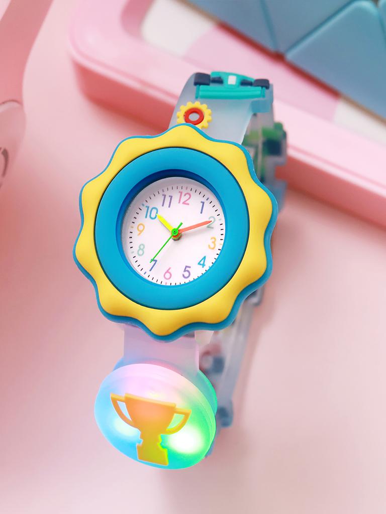 Cute cartoon racing pattern cool lighting quartz watch, suitable for Christmas Halloween gifts, multi-color optional
