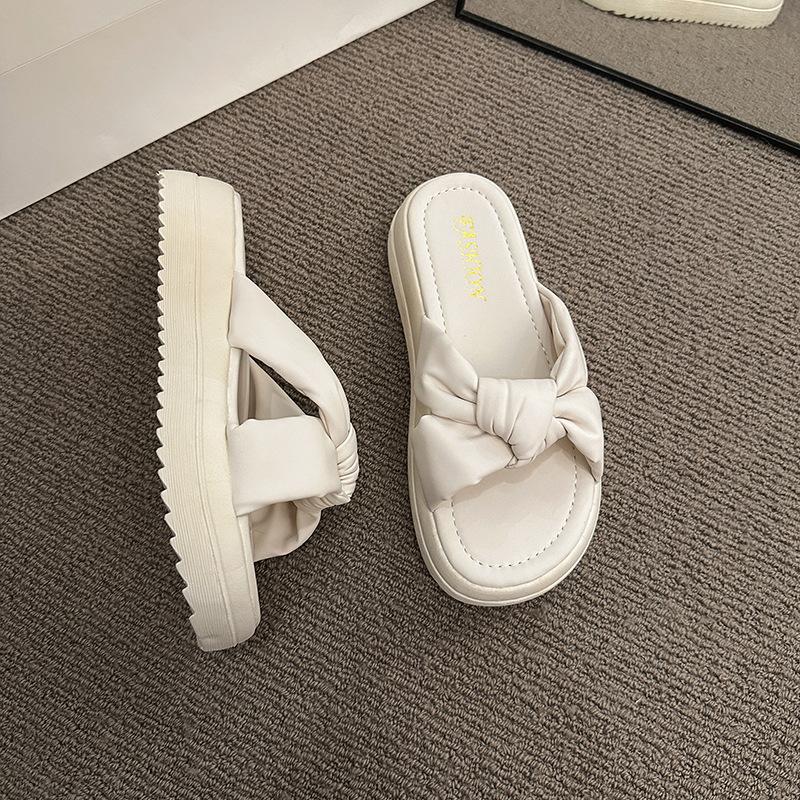 

Шлепанцы на толстой подошве женские летние для улицы 2025 новая модная надпись выйти пляжные крутые шлепанцы 40 бежевый