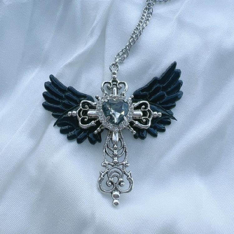 European and American Street Blue Gem Angel Crossed Clavicle Chain Necklace