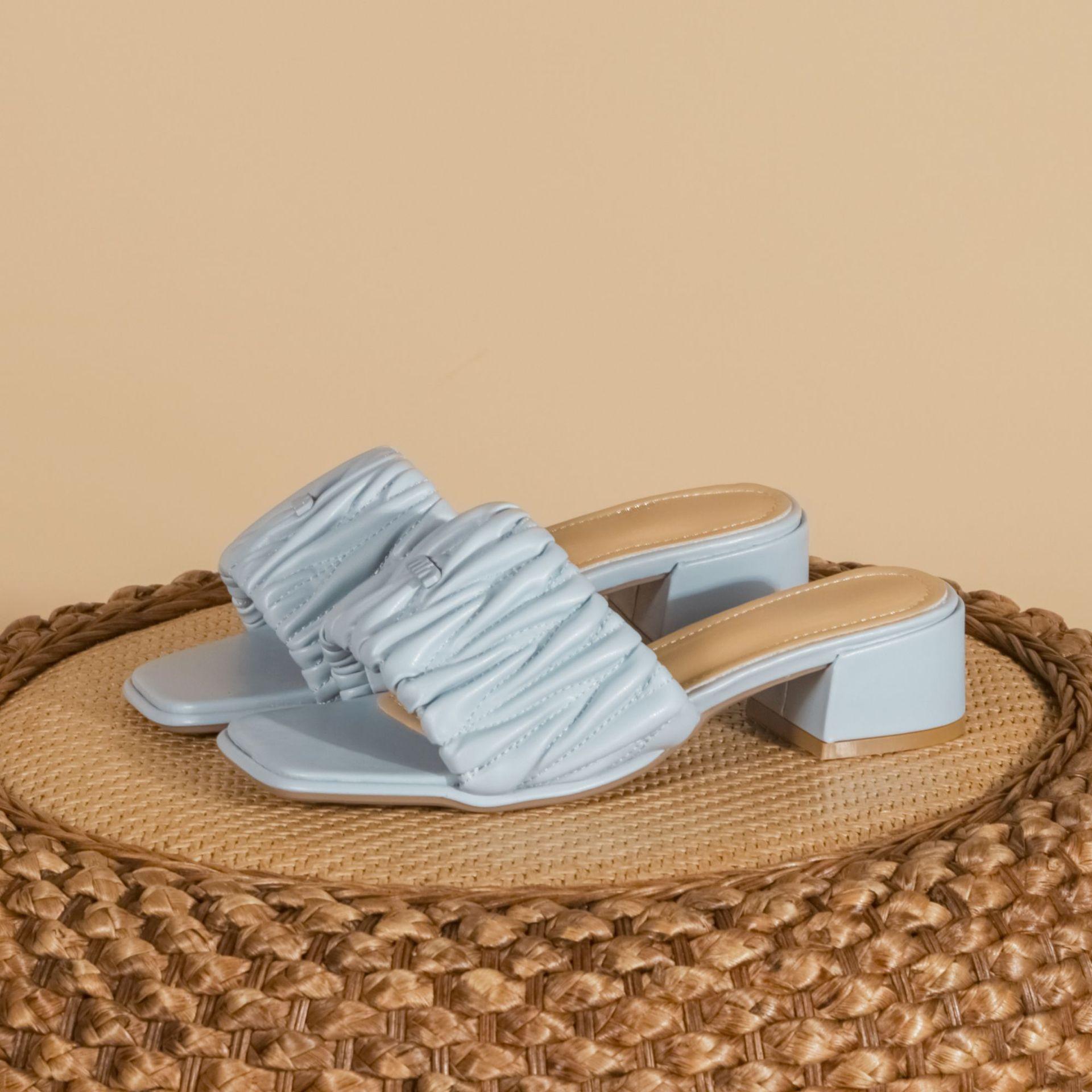 

Grape mother cool slippers women s high-end 2025 high-heeled slippers women s wrinkle French casual shoes children 39 синий