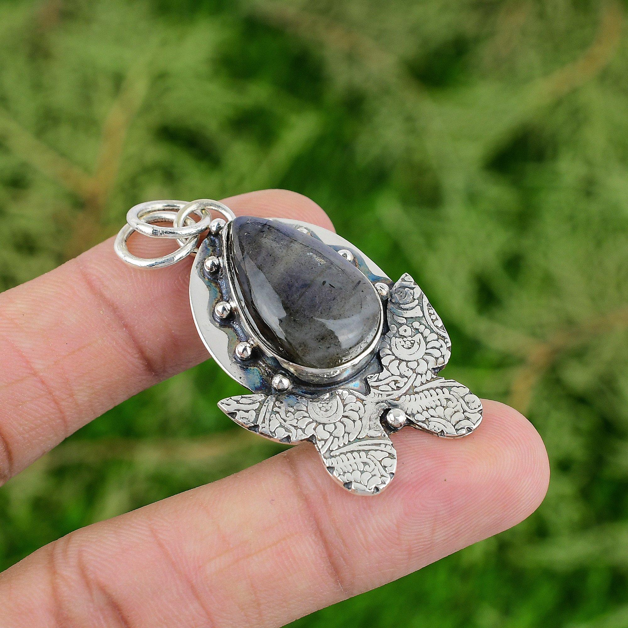 

Labradorite Pendant 925 Sterling Silver Pendant Amazing Handmade Jewelry Gemstone Pendant Gifts For Him