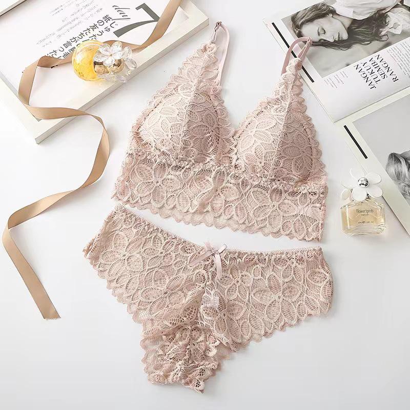 Summer Women's Wireless Lace French Bra & Panty Set – Breathable & Skin-Friendly.