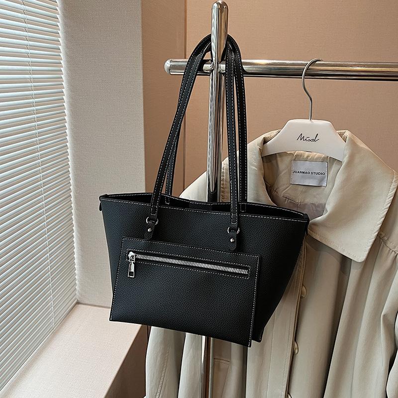 Retro soft leather handbag women's niche high-end underarm bag 2025 new large-capacity shoulder tote bag