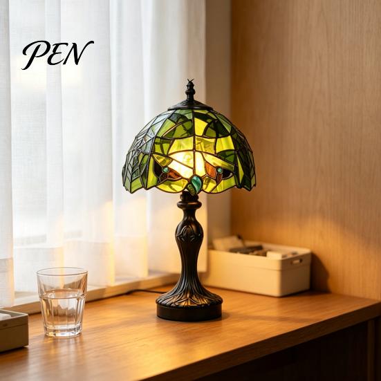 Decorative Lighting for Bar Retro Green Stained Glass Desk Lamp, Hand-Carved Resin Base Vintage Tiffany Style Lamp Table Light Bedroom Study Room And