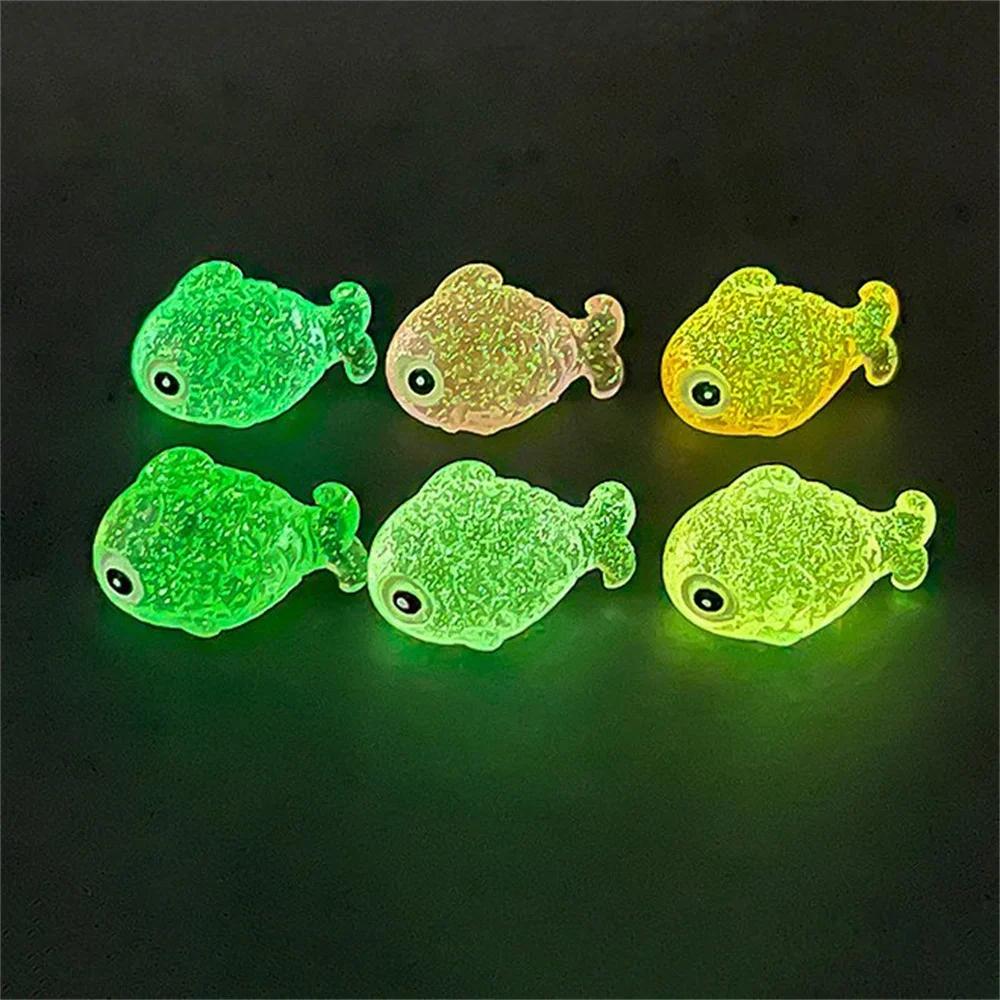10Pcs Mini Luminous Fish Decorations Resin Crafts Moss Garden Fairy Dollhouse Ornaments Fish Tank Micro Landscape Desktop Decor