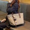 2025 Autumn Winter New Women's Bag Single Shoulder Handbag Commuter Versatile Large Capacity Tote Bag