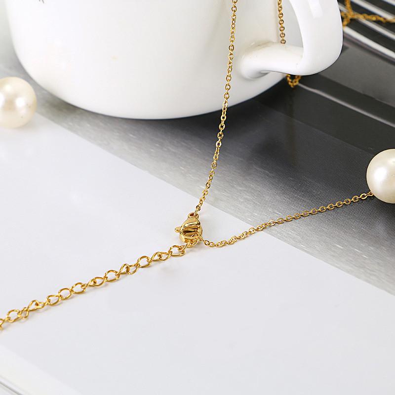 Titanium Steel Hollow-out Rhinestone Love Heart Clover Necklace Environmental Protection Do Not Fade