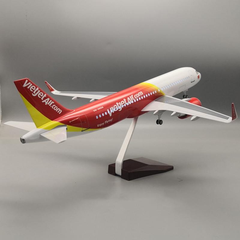 47cm 1/80 Scale Air Airbus A320 VietJet Airlines Aircraft Model Diecast Resin Light & Wheel Souvenir Plane Display Item Decor