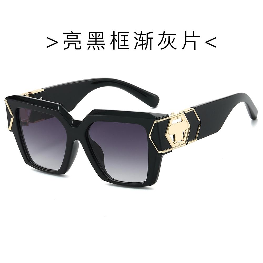 Fashion Square Sunglasses Women Luxury Sun Glasses Vintage Sun Glasses Men Shades Outdoor Eye Shades Driving UV Protection