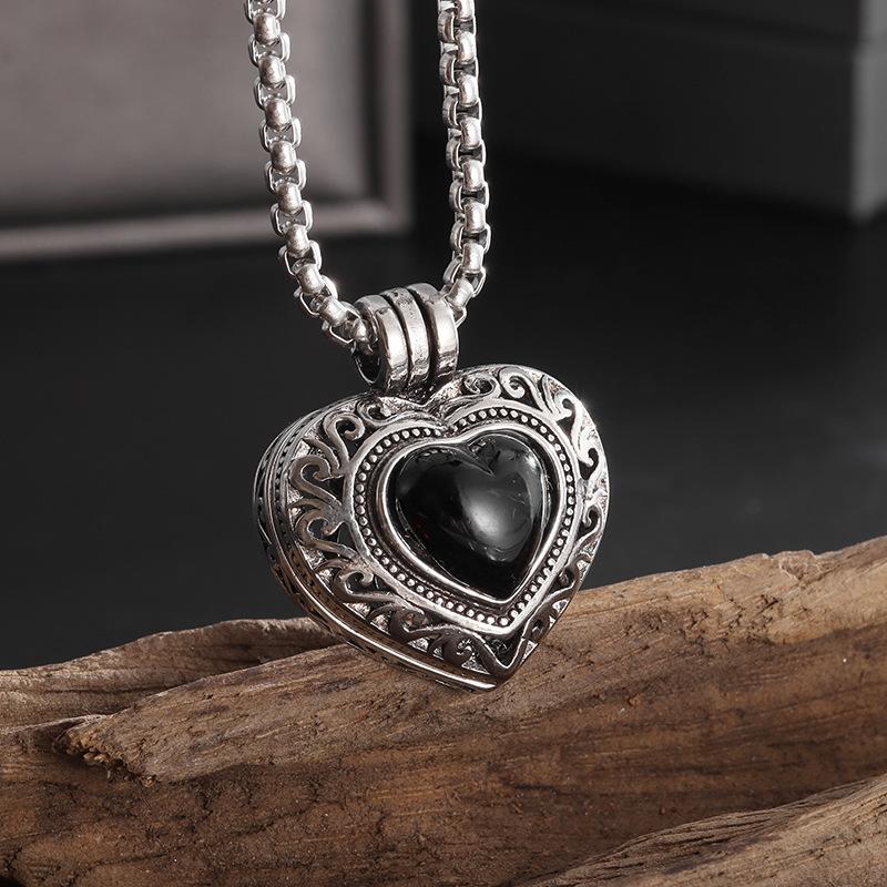 Romantic Love Hollow Box, High-end, Fashionable and Light Luxury Jewelry, Openable and Closable Pendant Necklace