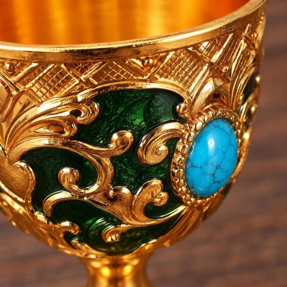 1pc Diamond-encrusted Metal Chalice Goblet Embossed Goblet Bars Restaurants Home Decor