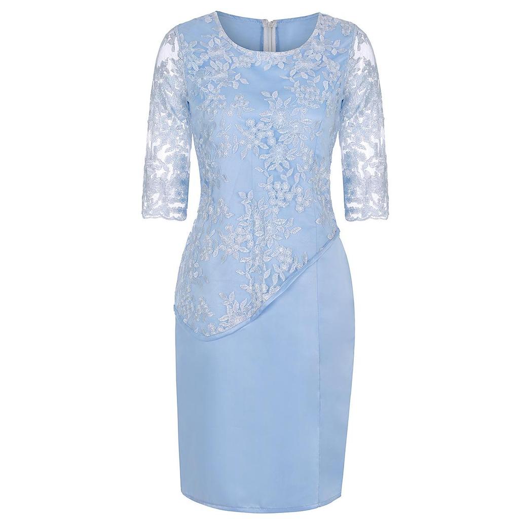 Plus Size Lace Fashion Evening Dress for Women – Elegant and Trendy Design