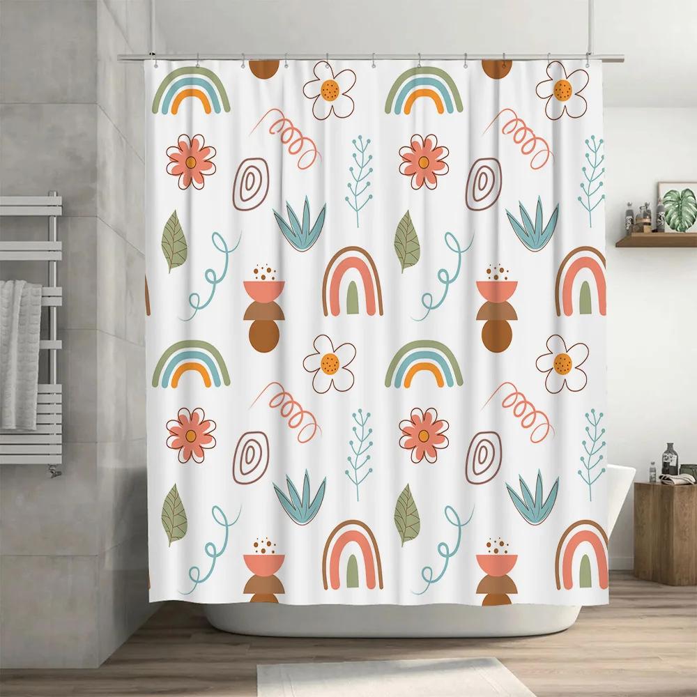 1. Verschönern Sie Ihr Badezimmer mit diesem Duschvorhang mit Blumenmuster