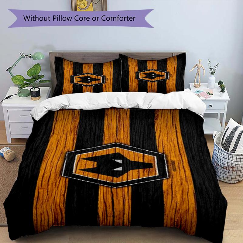 Wolves Football Club Emblem Printed Pattern Duvet Cover Set – Includes 1 Duvet Cover and 2 Matching Pillowcases Bedroom Decor Christmas Gifts