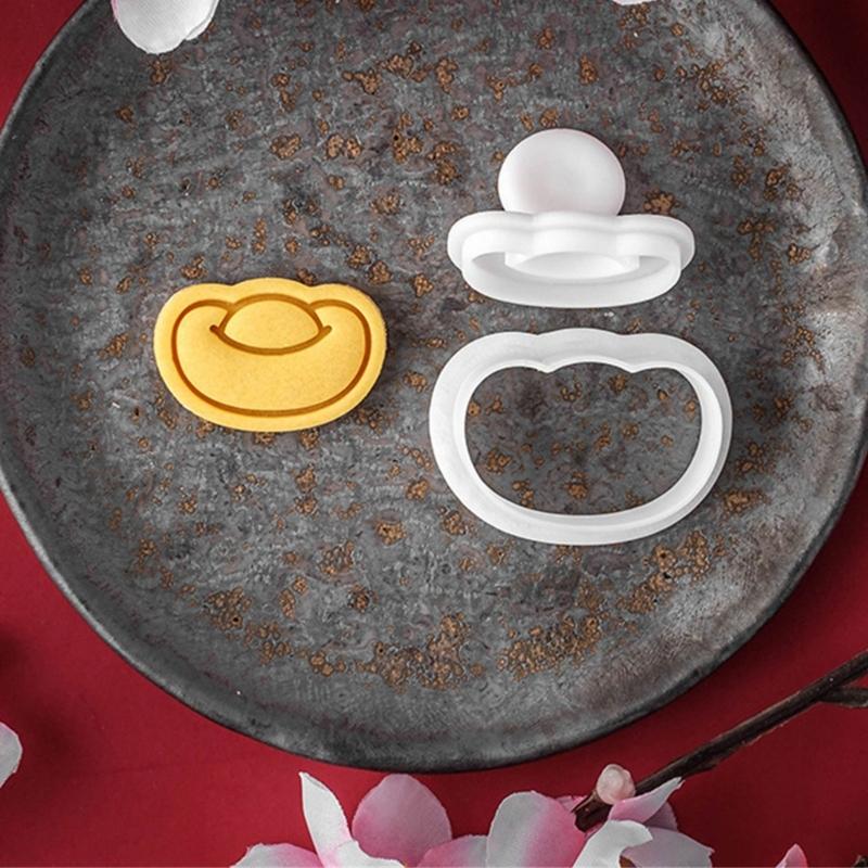 Biscuit Mold Cookie Embossing Moulds New Year Cookie Cutters Gold Ingot Shaped Plastic Material DIY Baking Accessories