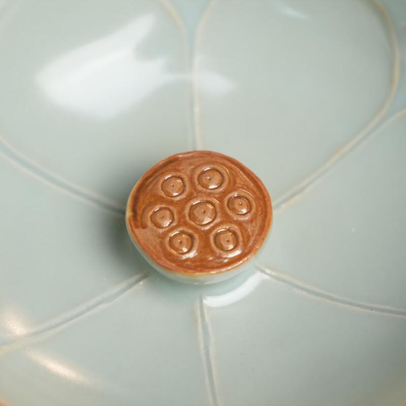 Ceramic Integrated Lotus Tea Cup
