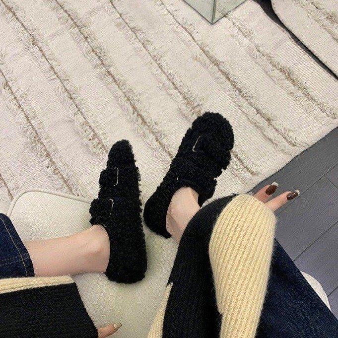 ins gentle wind~ giant warm~ cross one pedal cover foot flat bottom fluffy shoes women wear round head single shoes in winter