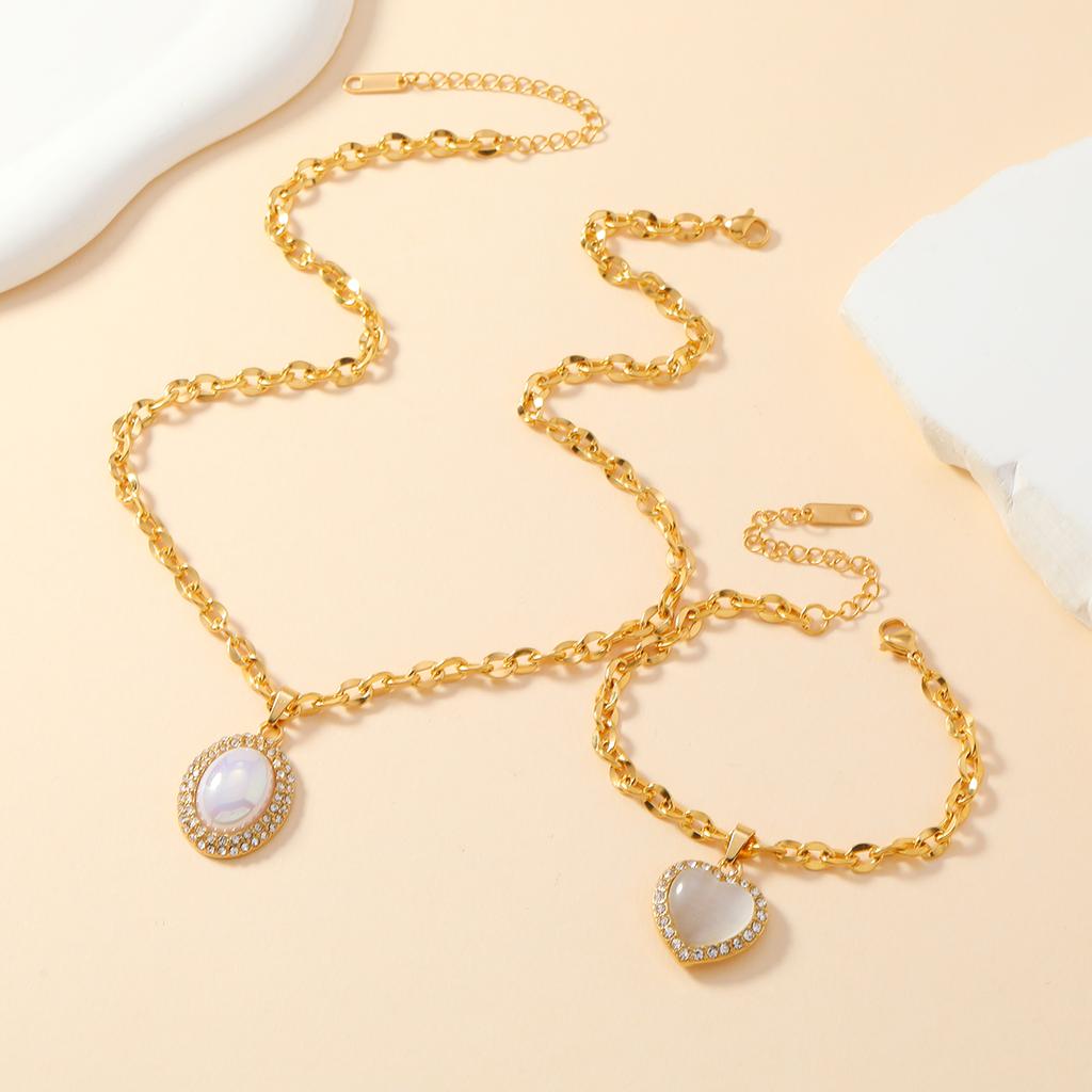 Elegant 2-Piece Jewelry Set - Vintage-Inspired Necklace & Bracelet, Metallic Finish, Ideal For Daily Use Or As A Gift