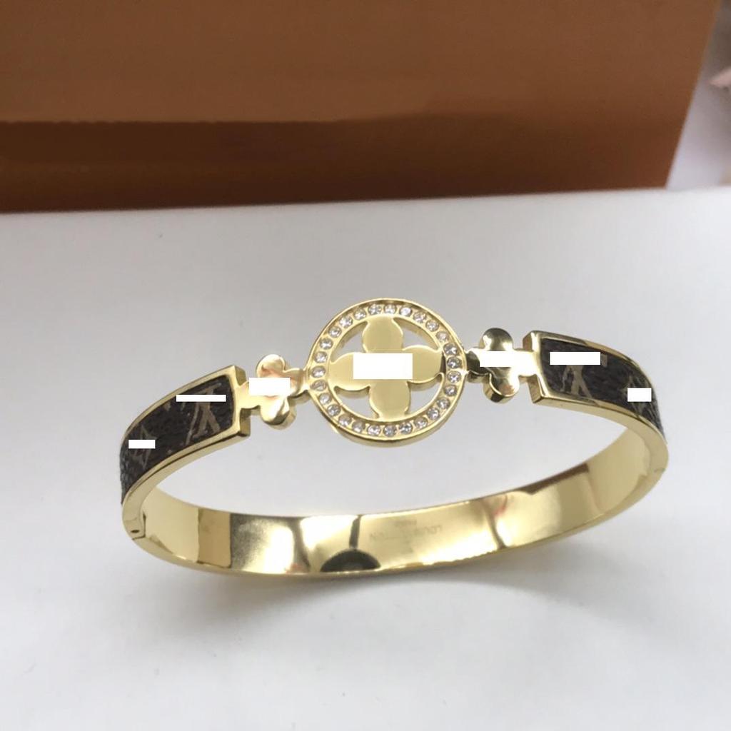 Europäisches & Amerikanisches Vintage Lederarmband mit Farbverlauf und Schloss-Design