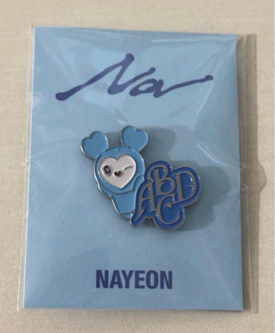 

[USED] Twice Nayeon Pin Badge Na Naburi