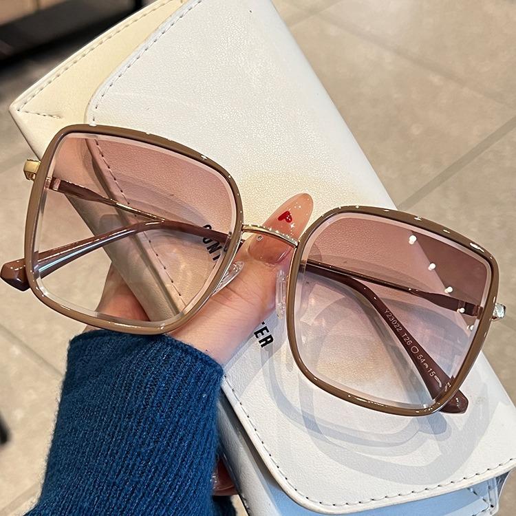 Ochelari de soare albi pentru femei, ochelari de soare de vară cu protecție solară, cu simț avansat al schimbării treptate a culorii, ochelari de soare cu protecție UV pentru conducere