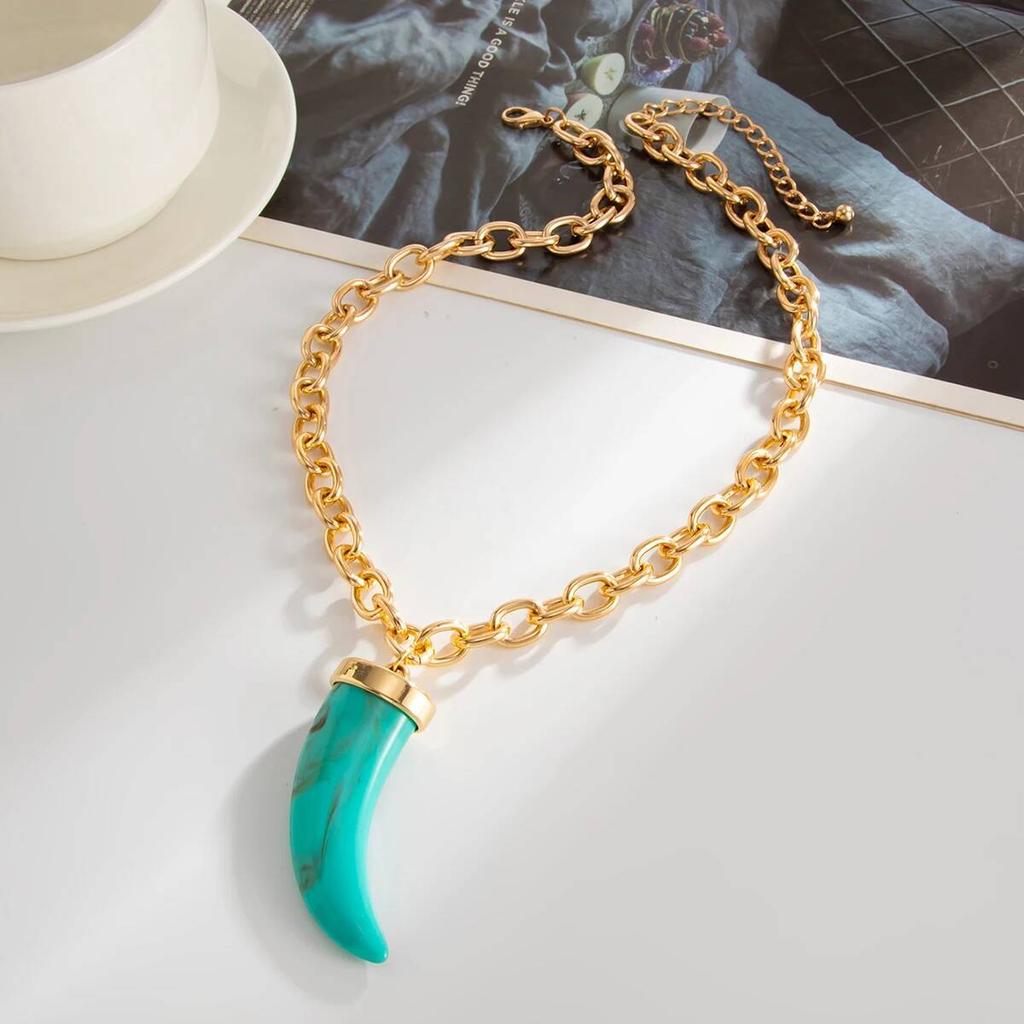 2026 New Trendy Imitation Of Cow Horns Acrylic Pendant Metal Necklace For Women Female DIY Chain Link Jewelry Birthday Party