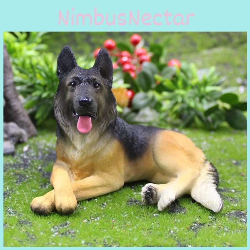 German Shepherd Resin Car Figurine With Realistic Design For Gift And Decor Use