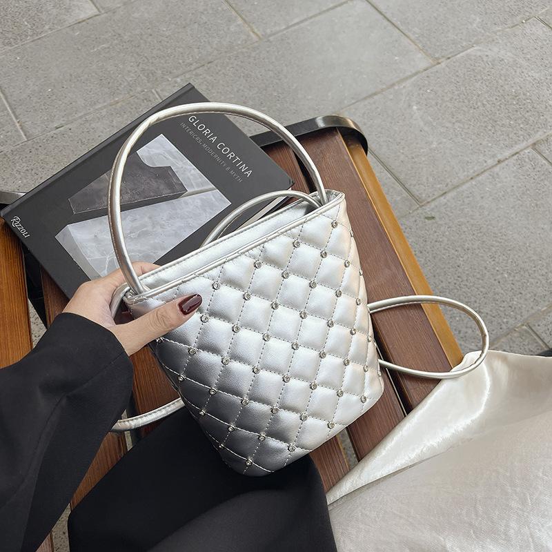 Summer Fashion Handbag Small Bag Women's 2025 New Diamond Bucket Bag Simple Shoulder Messenger Mobile Phone Bag