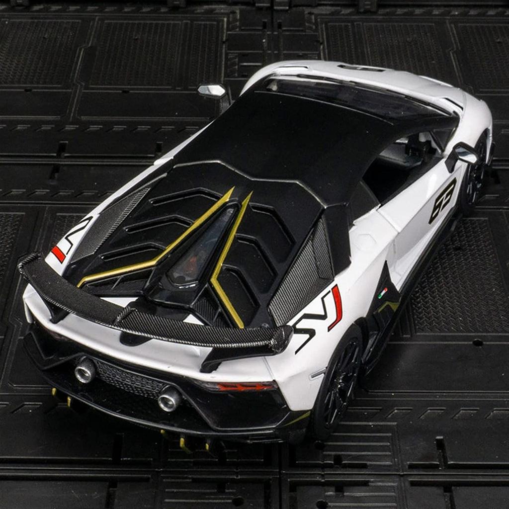 1/24 skala Lambo Aventador SVJ63 odlany model samochodu zabawka, zabawka napędzana typu pull back z dźwiękiem i światłem dla dzieci maluch chłopcy dziewczęta kolekcja prezentów
