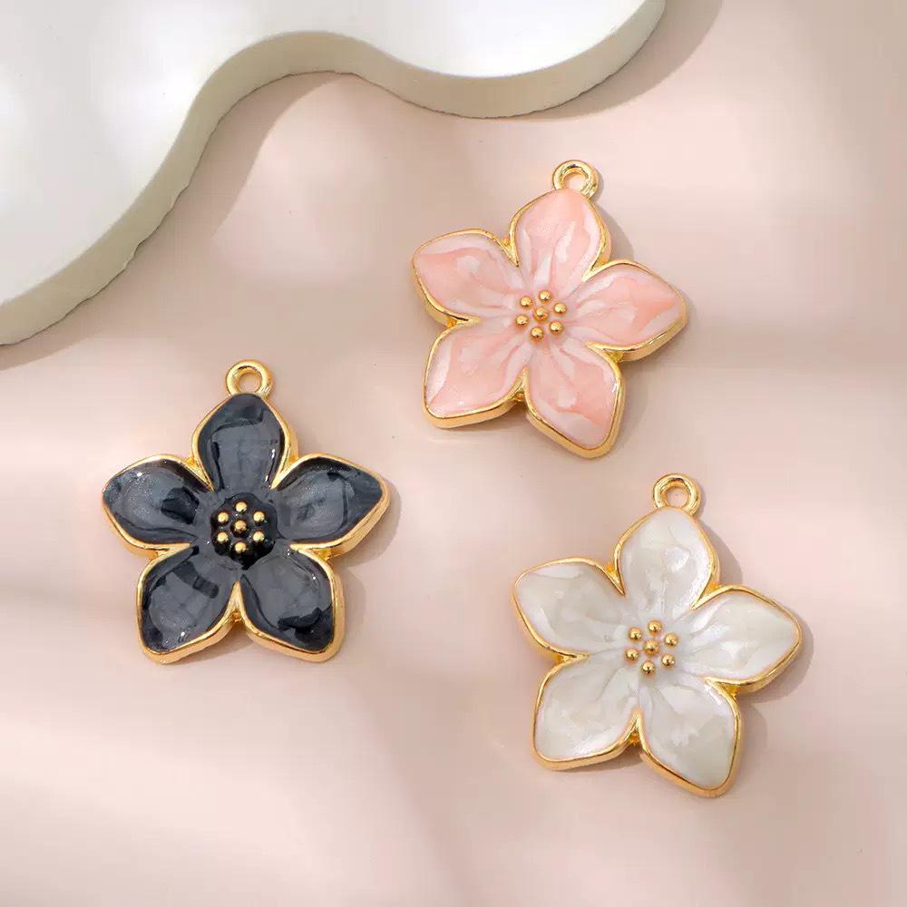 Korean Style Pear Blossom Keychain Pendant – Sweet Girl Accessory