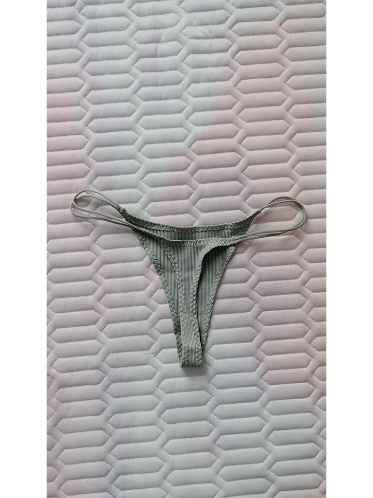 European & American Ribbed Cotton Women's Thong with Fine Straps - Comfortable, Breathable, & Sexy T-Back