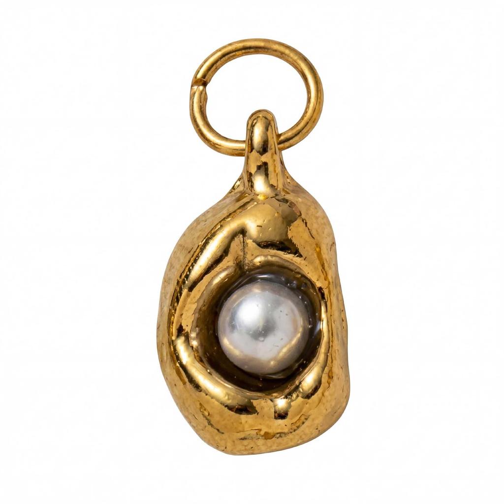 Stainless Steel Pendant: 18K Gold Electroplated, Long-lasting Color Retention