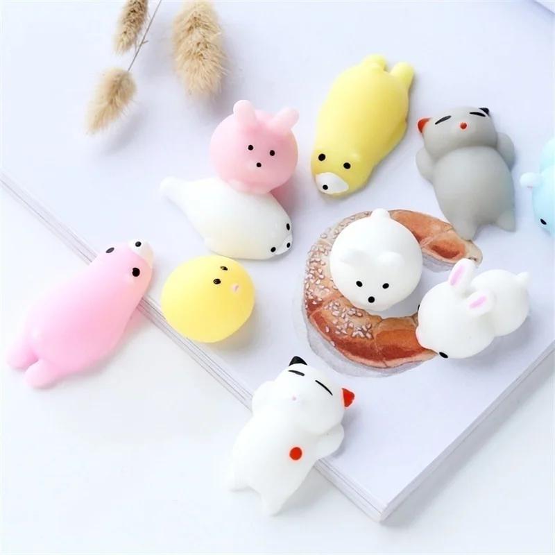2pcs Creative Toy Cute Animal Toy Ball Decompression Pressure Squeezed Toy Gifts(random)