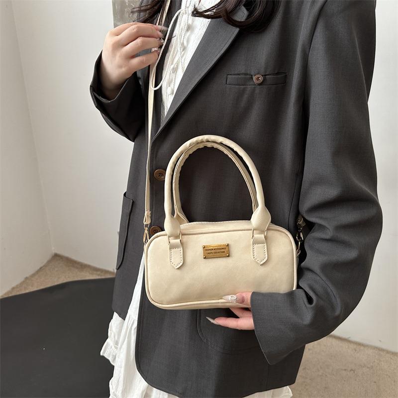 Bag Women's New Fashion Retro Simple Versatile Messenger Bag Niche Retro Handbag Shoulder Bag